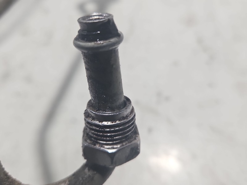 Recambio de tubo para dodge caliber 2.0 crd referencia OEM IAM 5105789AB 5105792AA 