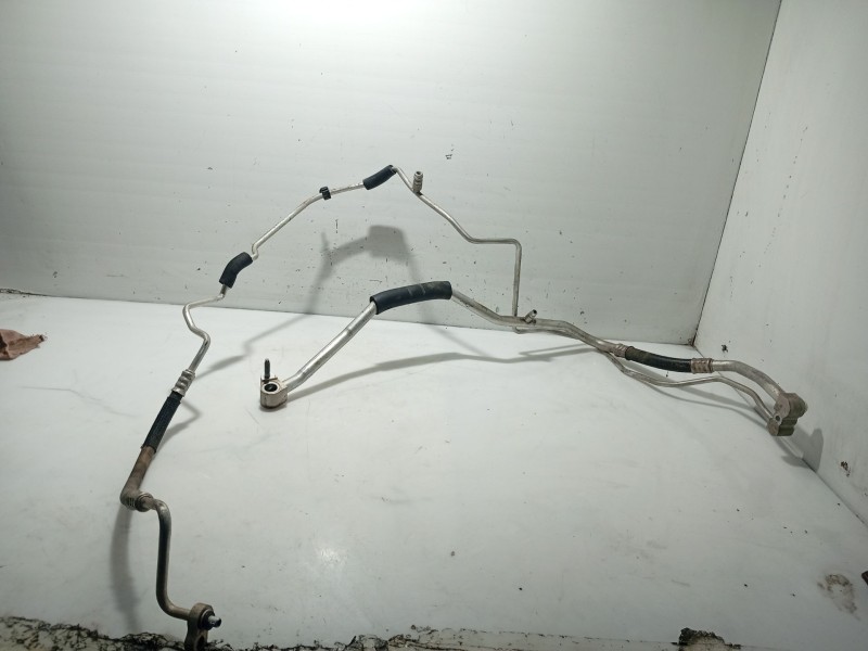 Recambio de tubos aire acondicionado para opel insignia berlina referencia OEM IAM 13220105  