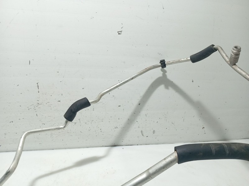 Recambio de tubos aire acondicionado para opel insignia berlina referencia OEM IAM 13220105  