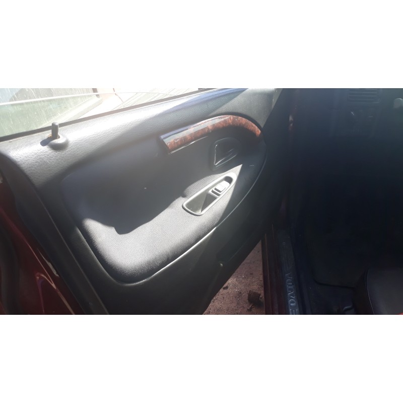 volvo v40 familiar 1.9 diesel   |   0.95 - 0.05 | 1995 - 2005 | 95 cv / 70 kw del año 1995