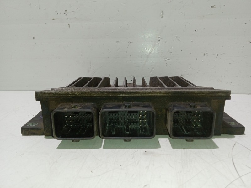 Recambio de centralita motor uce para renault kangoo (kc0/1_) 1.5 dci (kc07) referencia OEM IAM 8200250662 HOM8200129063 R0410C0