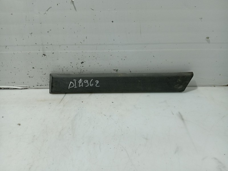 Recambio de moldura para volkswagen golf golf 1.6 cl diesel referencia OEM IAM 191853535F  