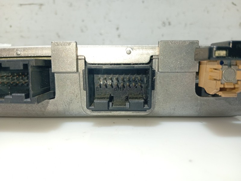 Recambio de modulo electronico para opel insignia berlina referencia OEM IAM 13334027 N136 95019425