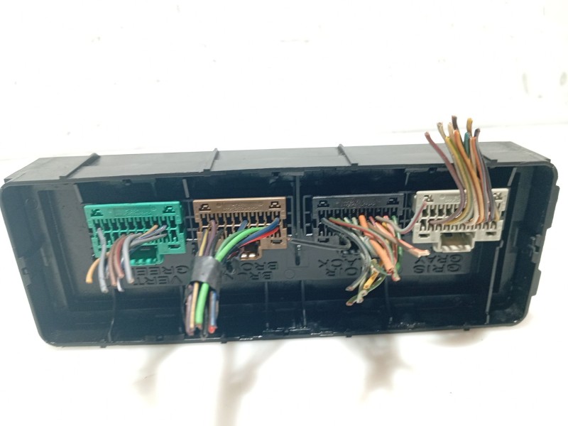 Recambio de modulo electronico para opel insignia berlina referencia OEM IAM 13505739  