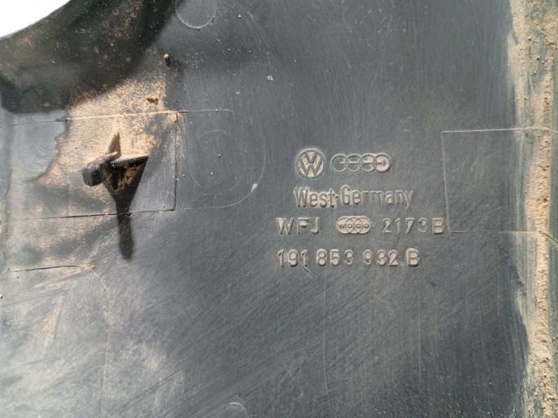 Recambio de moldura para volkswagen golf golf 1.6 cl diesel referencia OEM IAM 191853932 111941605A 