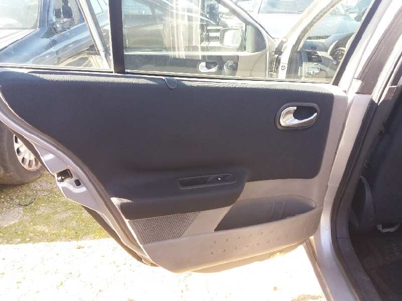 renault megane ii berlina 5p 1.5 dci diesel   |   0.02 - 0.09 | 2002 - 2009 | 101 cv / 74 kw del año 2002