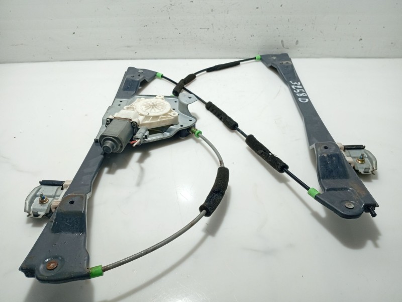 Recambio de elevalunas delantero derecho para ssangyong kyron 200 xdi limited referencia OEM IAM 7234008003 7232109004 