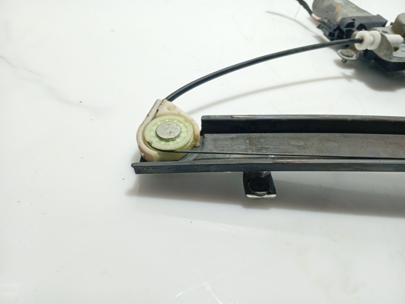 Recambio de elevalunas trasero derecho para ssangyong kyron 200 xdi limited referencia OEM IAM 7334008000 7332109000 