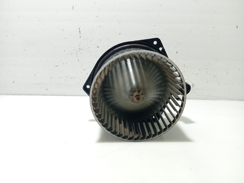 Recambio de ventilador calefaccion para ssangyong kyron 200 xdi limited referencia OEM IAM 40510440  A100F