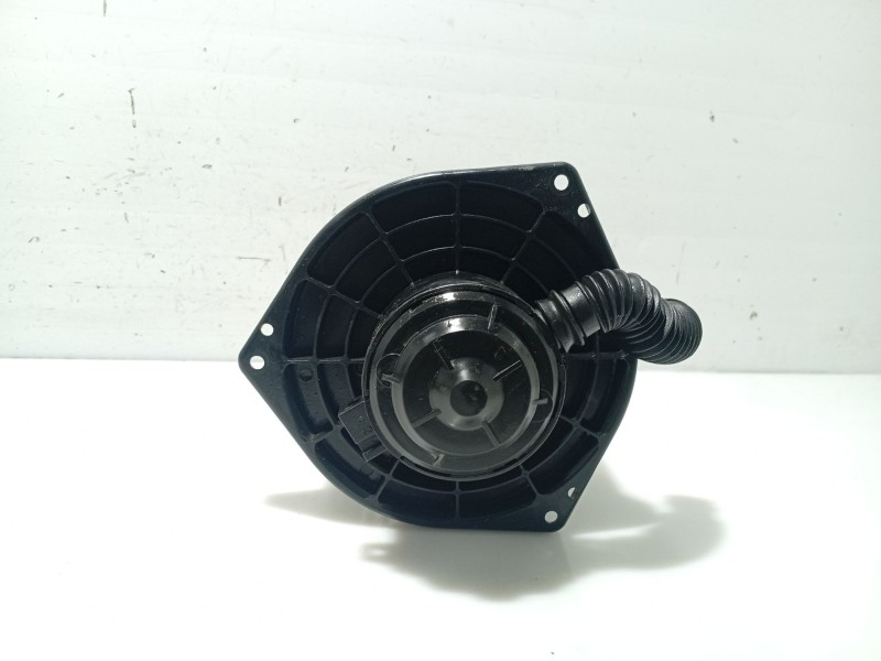 Recambio de ventilador calefaccion para ssangyong kyron 200 xdi limited referencia OEM IAM 40510440  A100F