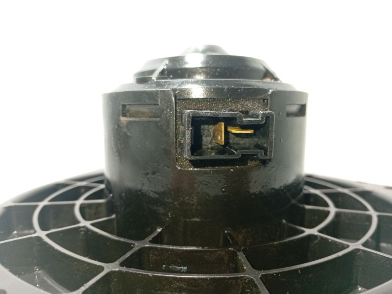 Recambio de ventilador calefaccion para ssangyong kyron 200 xdi limited referencia OEM IAM 40510440  A100F