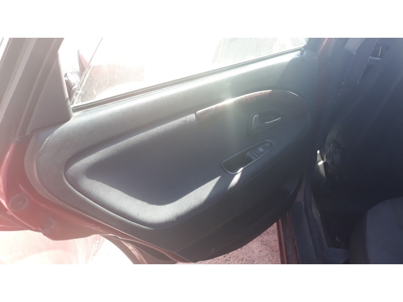 volvo v40 familiar 1.9 diesel   |   0.95 - 0.05 | 1995 - 2005 | 95 cv / 70 kw del año 1995