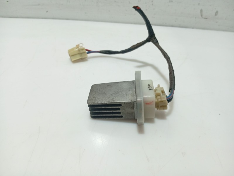 Recambio de resistencia calefaccion para ssangyong kyron 200 xdi limited referencia OEM IAM 6920408A20  