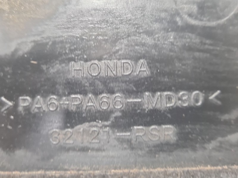 Recambio de tapa motor para honda civic berlina (fn) 2.2 ctdi referencia OEM IAM 32121RSRE03  