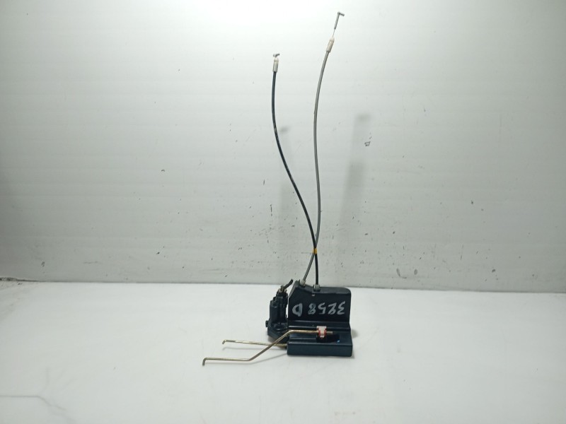 Recambio de cerradura puerta delantera derecha para ssangyong kyron 200 xdi limited referencia OEM IAM 7122008011  