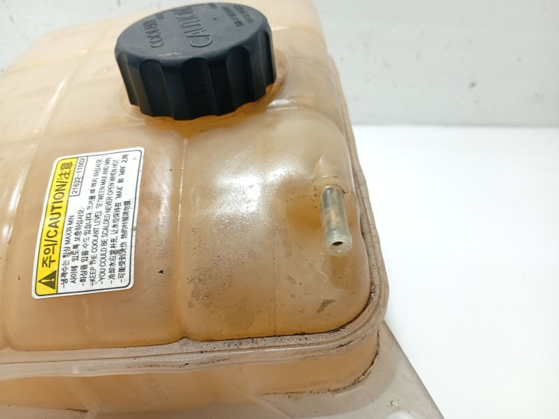 Recambio de deposito expansion para ssangyong kyron 200 xdi limited referencia OEM IAM 2161009101  