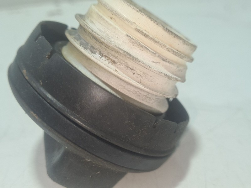 Recambio de tapon combustible para honda civic berlina (fn) 2.2 ctdi referencia OEM IAM 17670SMJE02  