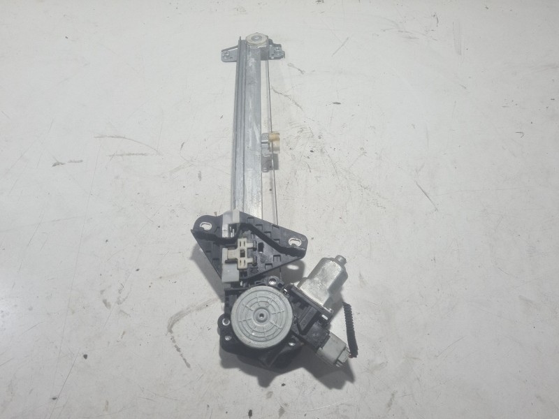 Recambio de elevalunas trasero derecho para honda civic berlina (fn) 2.2 ctdi referencia OEM IAM 72710SMGE01  