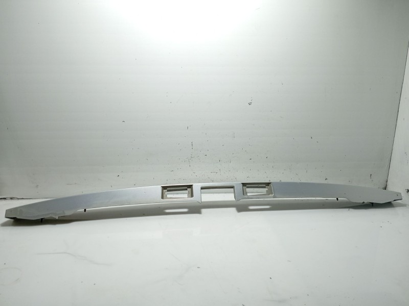 Recambio de moldura para ssangyong kyron 200 xdi limited referencia OEM IAM 7963009013  