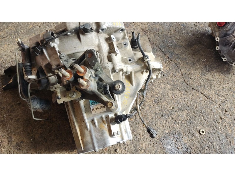 Recambio de caja cambios para kia carnival ii (gq) 2.9 crdi referencia OEM IAM 430003Z000 Y050901737 