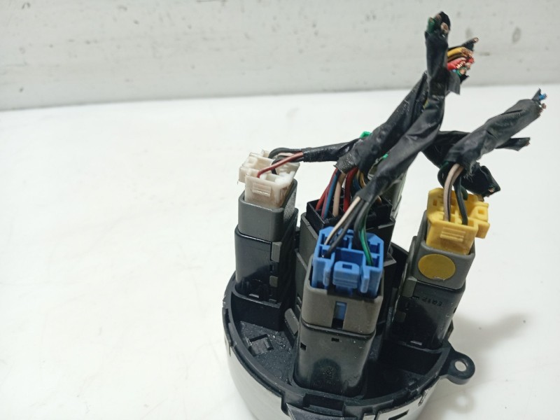 Recambio de warning para ssangyong kyron 200 xdi limited referencia OEM IAM 8520109010  