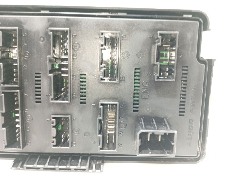 Recambio de caja reles / fusibles para ssangyong kyron 200 xdi limited referencia OEM IAM 8231009031 8212008B10 