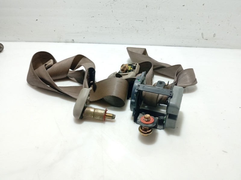 Recambio de cinturon seguridad trasero izquierdo para ssangyong kyron 200 xdi limited referencia OEM IAM 7560109101  