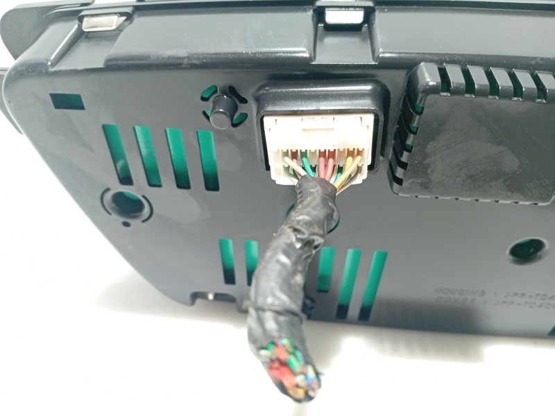 Recambio de cuadro instrumentos para ssangyong kyron 200 xdi limited referencia OEM IAM 8021009040  