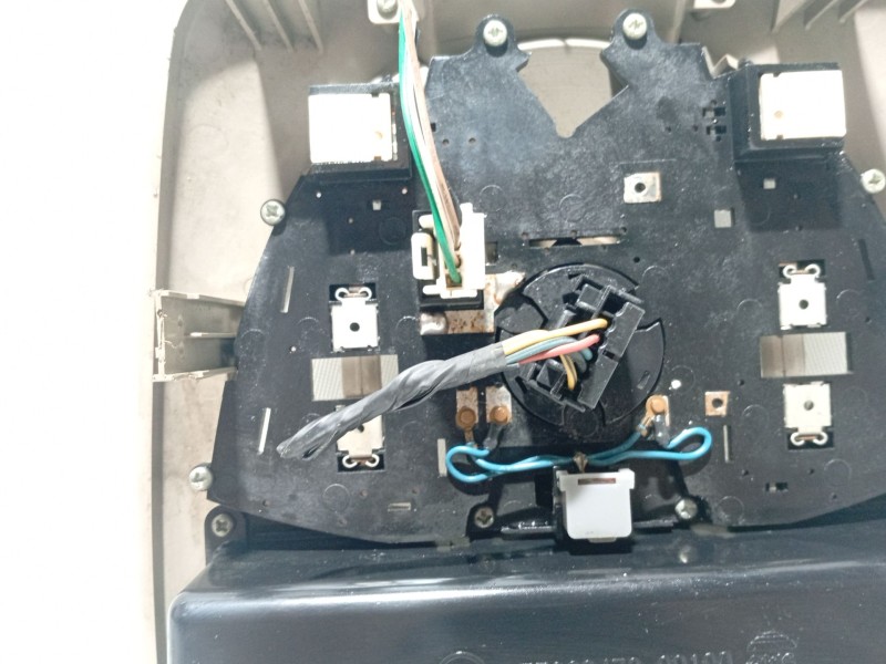 Recambio de luz interior para ssangyong kyron 200 xdi limited referencia OEM IAM 776607009100  
