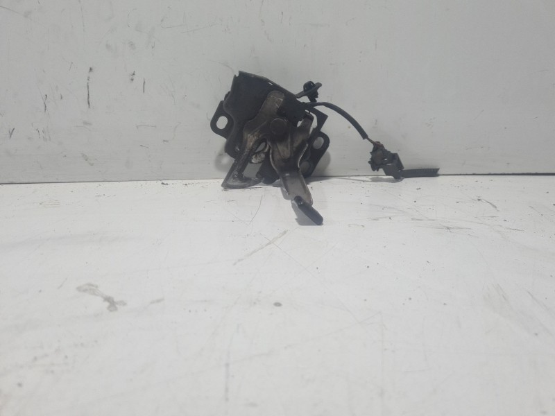 Recambio de cerradura capot para honda civic berlina (fn) 2.2 ctdi referencia OEM IAM 74120SMRE01  