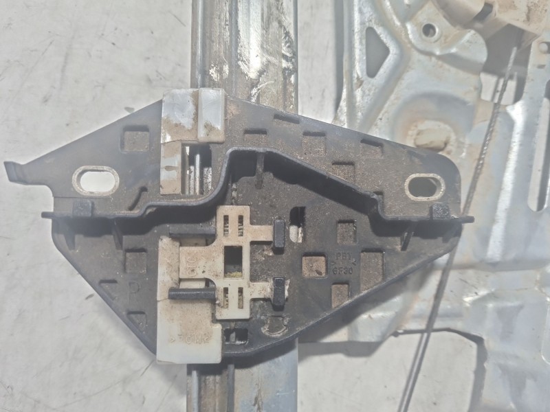 Recambio de elevalunas delantero derecho para honda civic berlina (fn) 2.2 ctdi referencia OEM IAM 72210SMGE01  