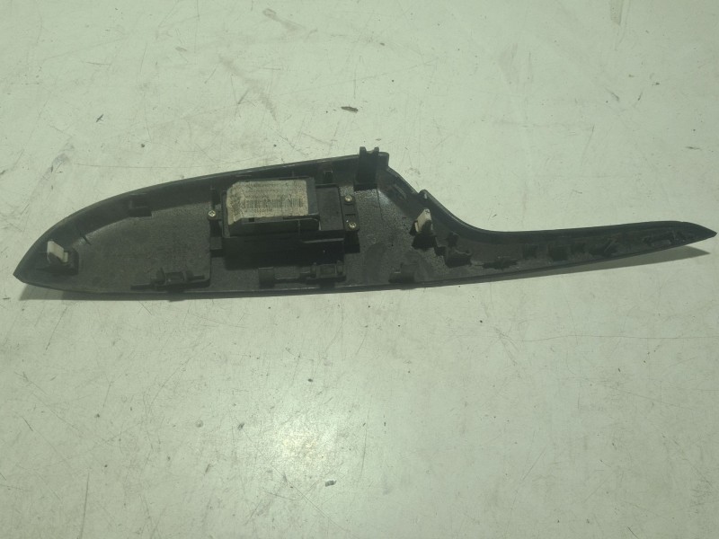 Recambio de mando elevalunas trasero izquierdo para honda civic berlina (fn) 2.2 ctdi referencia OEM IAM 83790SMGE020UHS  