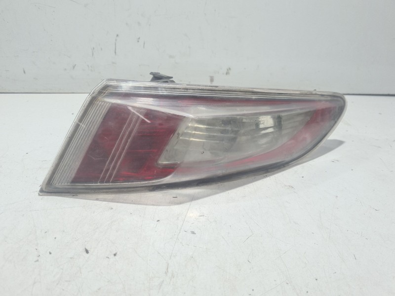 Recambio de piloto trasero derecho para honda civic berlina (fn) 2.2 ctdi referencia OEM IAM 22016721  