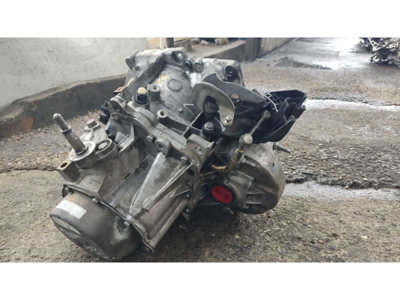 Recambio de caja cambios para citroën c4 picasso referencia OEM IAM 20DP33  