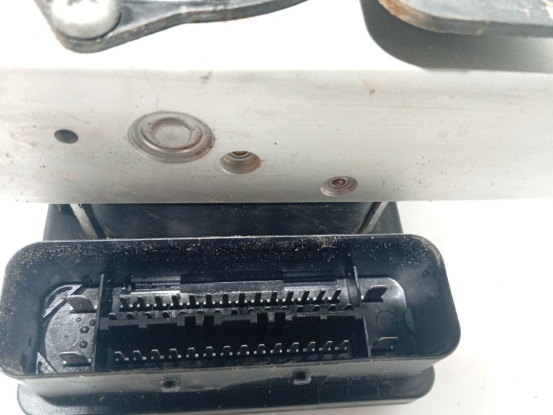 Recambio de abs para ssangyong kyron 200 xdi limited referencia OEM IAM 4894009300 4894009200 06210206224