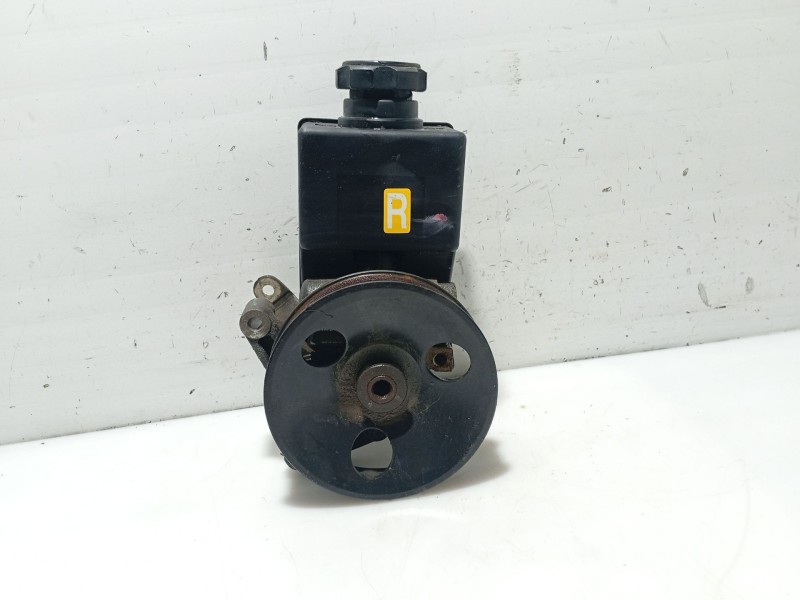 Recambio de bomba servodireccion para ssangyong kyron 200 xdi limited referencia OEM IAM  6654601080 