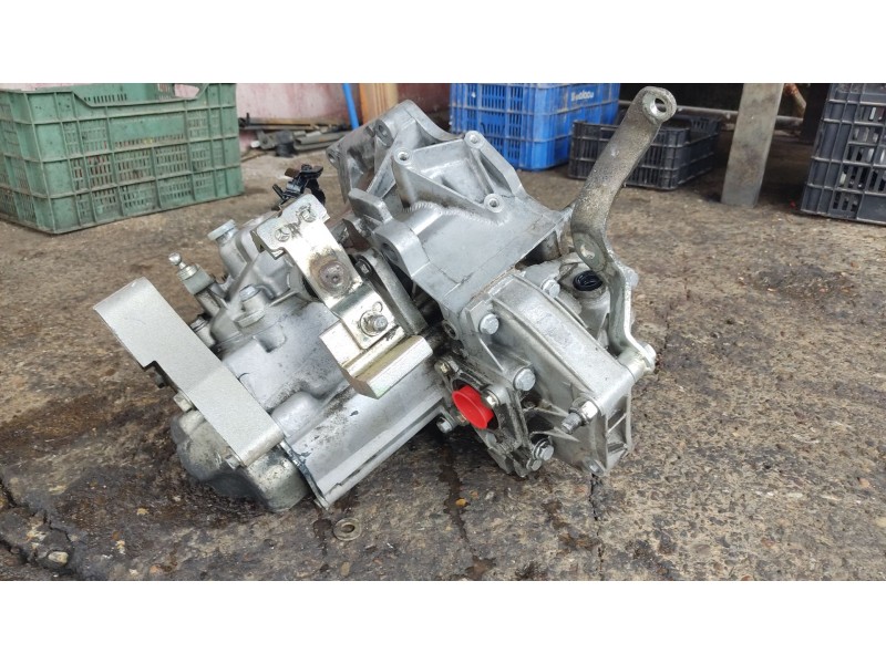 Recambio de caja cambios para ford ka (ru8) 1.3 tdci referencia OEM IAM CCU 2028293 