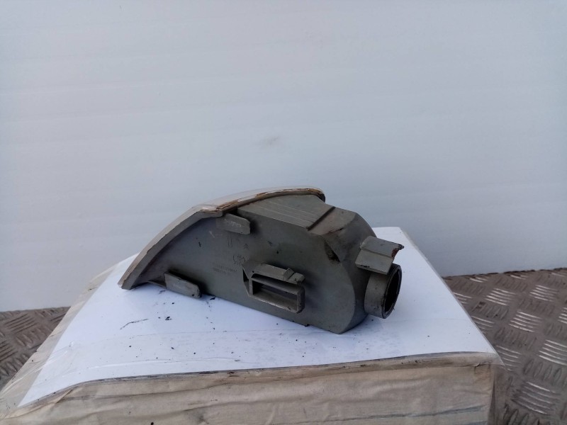 Recambio de piloto delantero derecho para citroen xantia berlina    |   0.93 - 0.97 | 1993 - 1997 referencia OEM IAM   