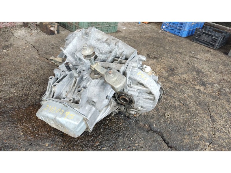 Recambio de caja cambios para peugeot boxer furgoneta (244) 2.8 hdi referencia OEM IAM 20UM15  