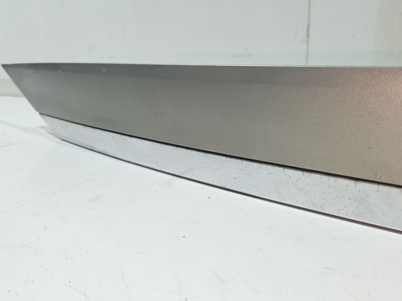 Recambio de moldura para ssangyong rodius i 2.7 xdi referencia OEM IAM 7963021000  