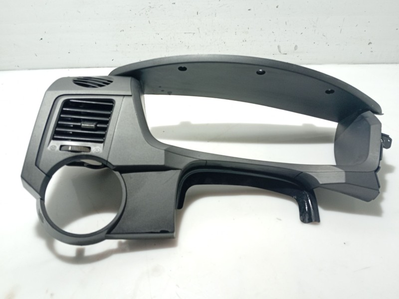 Recambio de moldura para ssangyong kyron 200 xdi limited referencia OEM IAM  7659009000 