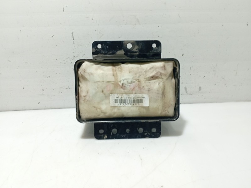 Recambio de airbag delantero derecho para ssangyong kyron 200 xdi limited referencia OEM IAM  606857600 