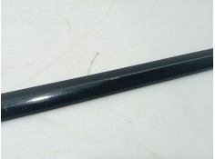 Recambio de moldura puerta delantera derecha para ssangyong kyron 200 xdi limited referencia OEM IAM  7951609000  2