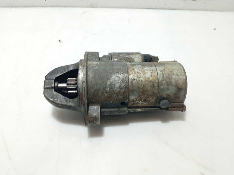 Recambio de motor arranque para ssangyong kyron 200 xdi limited referencia OEM IAM 6611514101  