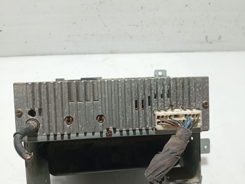 Recambio de sistema audio / radio cd para ssangyong kyron 200 xdi limited referencia OEM IAM 9CA04077  