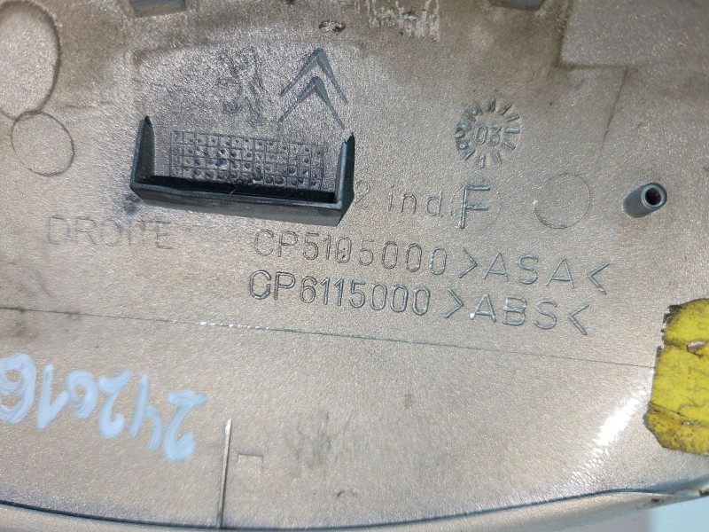 Recambio de moldura para peugeot 206 berlina 1.9 diesel referencia OEM IAM CP5105000 CP6115000 