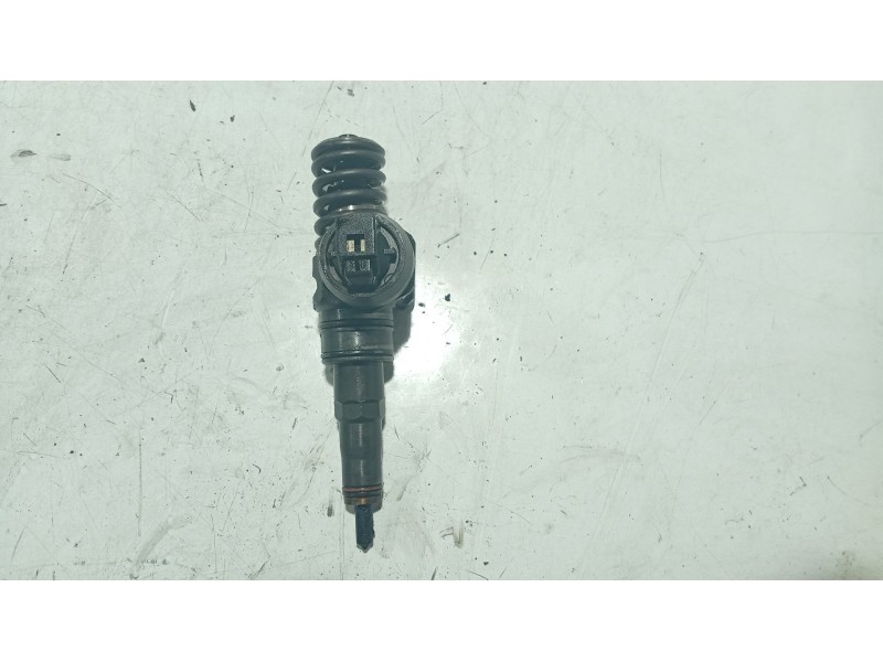 Recambio de inyector para audi a3 (8p1) 1.9 tdi referencia OEM IAM   