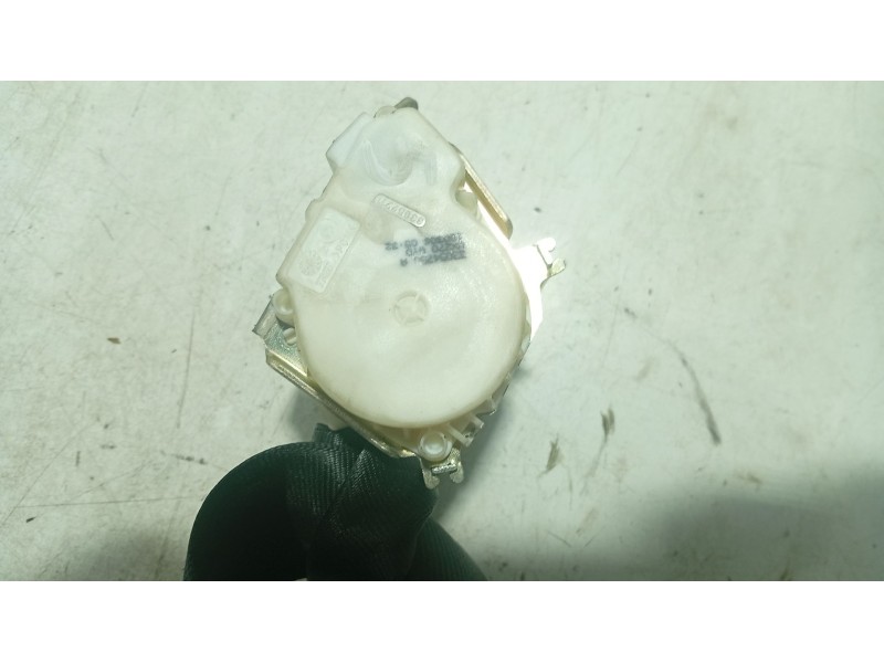 Recambio de cinturon seguridad trasero izquierdo para audi a3 (8p1) 1.9 tdi referencia OEM IAM 8P0857805V04  