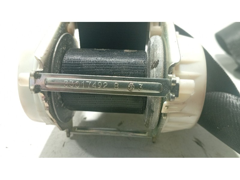 Recambio de cinturon seguridad trasero izquierdo para audi a3 (8p1) 1.9 tdi referencia OEM IAM 8P0857805V04  