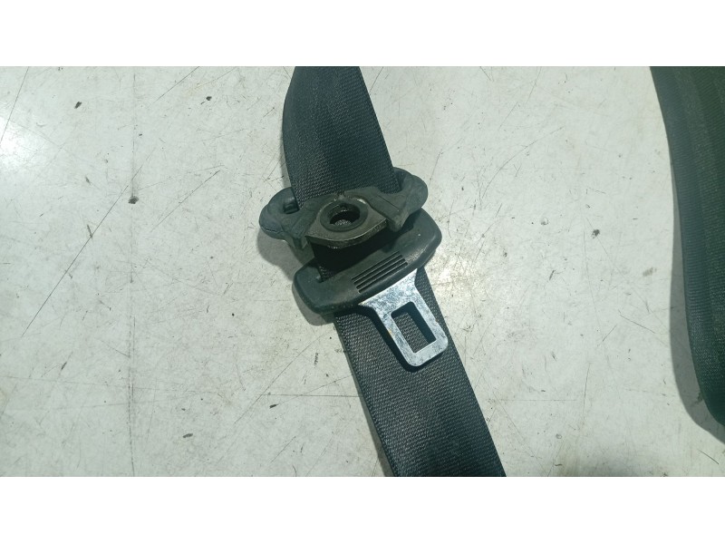 Recambio de cinturon seguridad delantero derecho para audi a3 (8p1) 1.9 tdi referencia OEM IAM 8P3857706BV04  